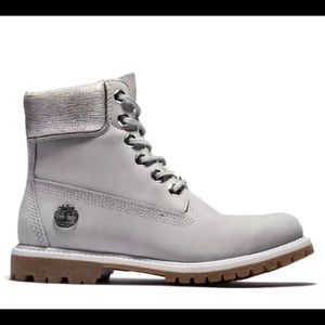 Grey/Silver NWOB Timberland Boots Sz 8